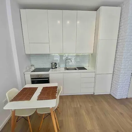 Apartment At “kompleksi Kika 2”